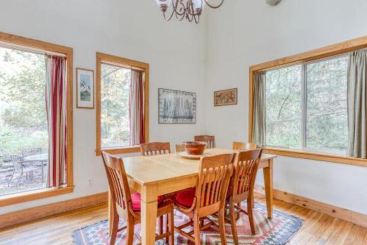 Wildwood Cabin