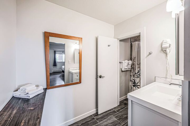 Room 45 of 97