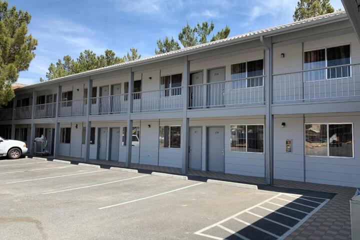 Exchange Club Motel