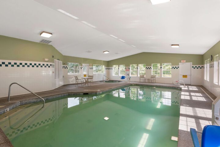 Pool 4 of 37