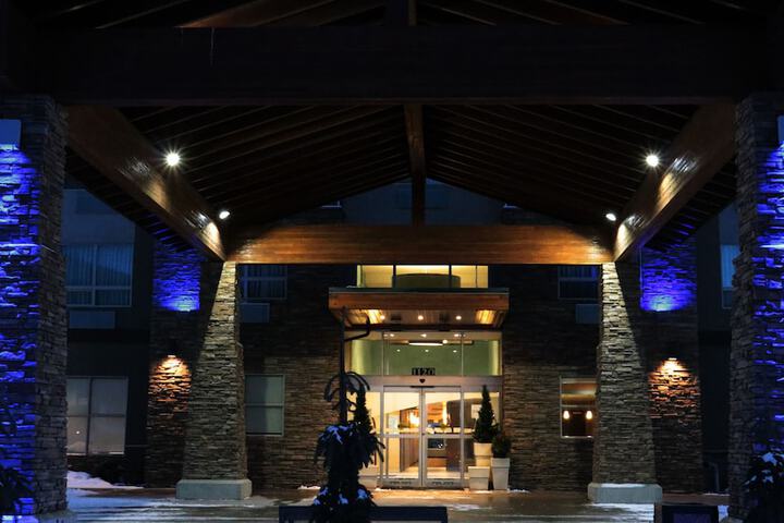 Hotel 7 of 59