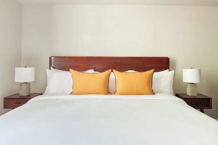 Room 48 of 72