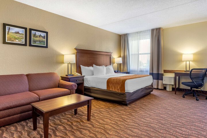Room 32 of 57