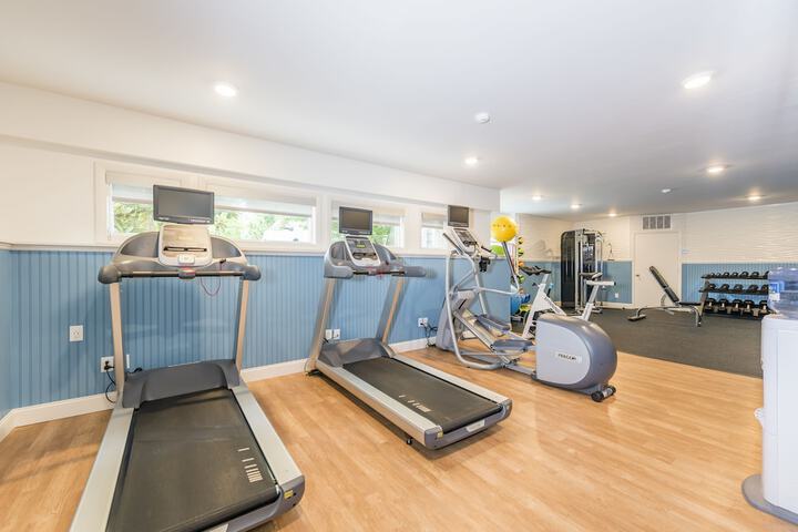 Rockport Inn & Suites
