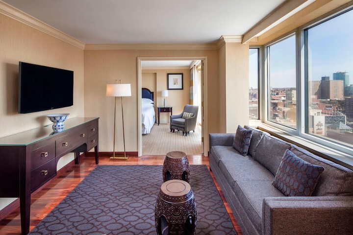 Room 11 of 24