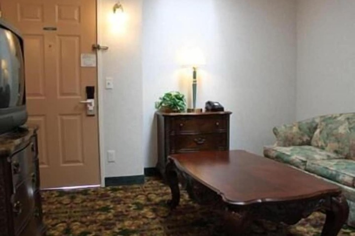 Room 16 of 55