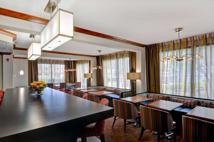 Hotel Interior 10 of 39