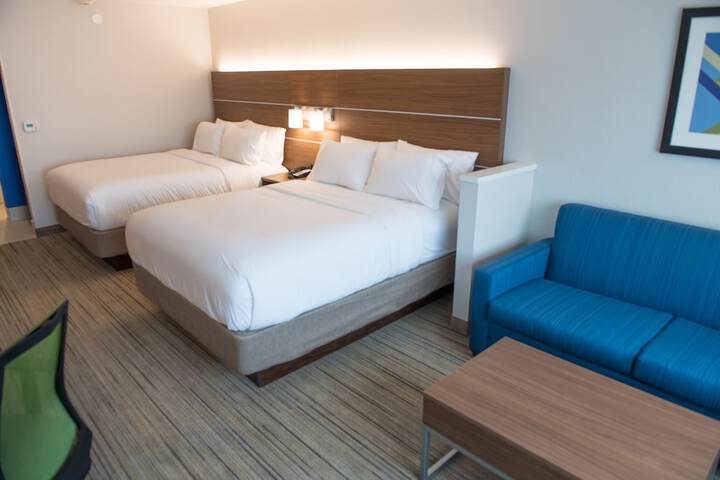 Room 20 of 37
