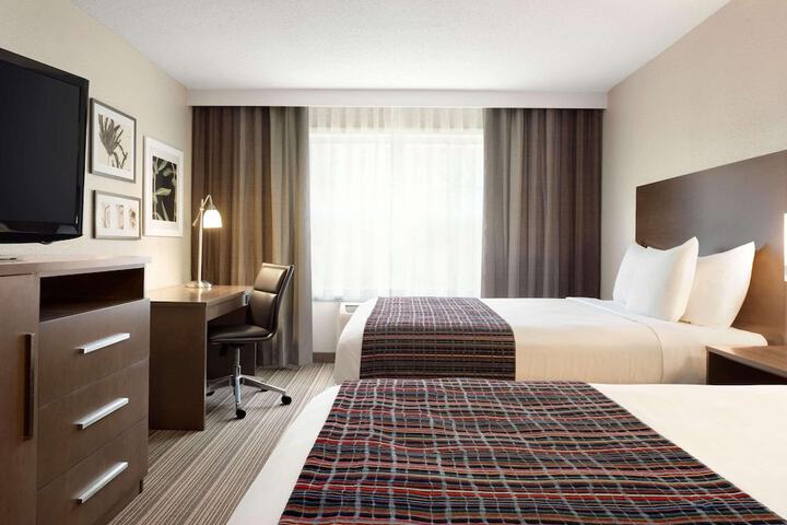 Country Inn & Suites by Radisson Platteville, WI