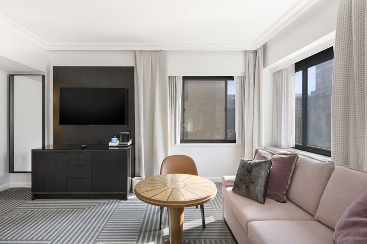 Room 9 of 125