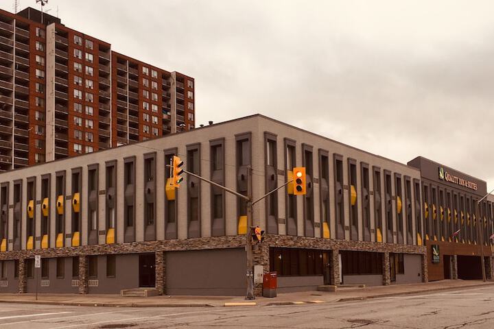 Hotel 3 of 60