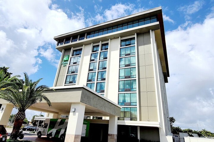Holiday Inn Miami - International Airport by IHG