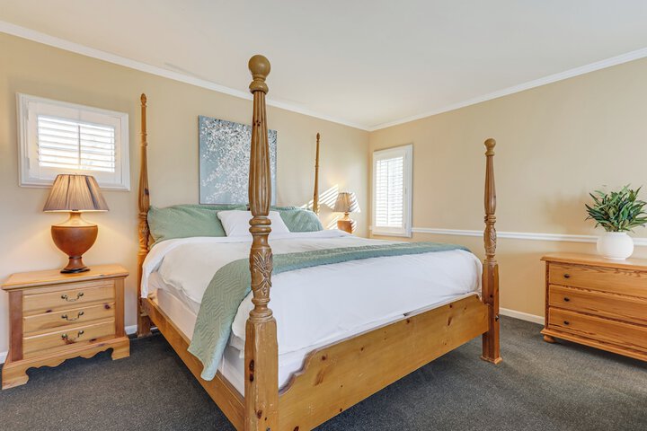 1 Mi to Mohegan Sun: Studio w / Golf Course Views