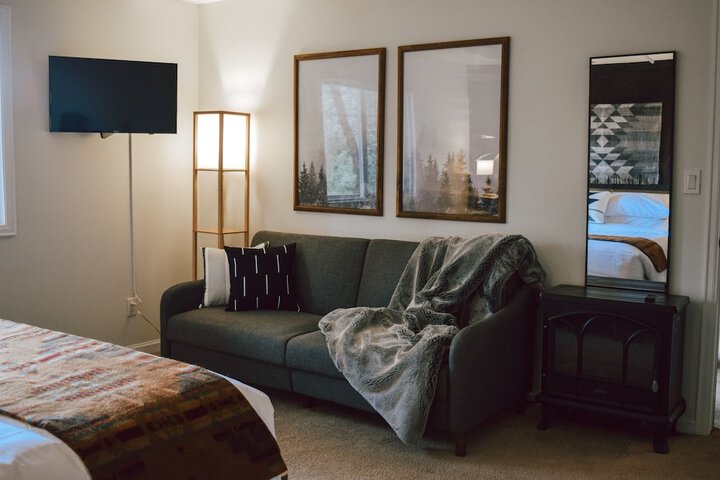 Room 51 of 111