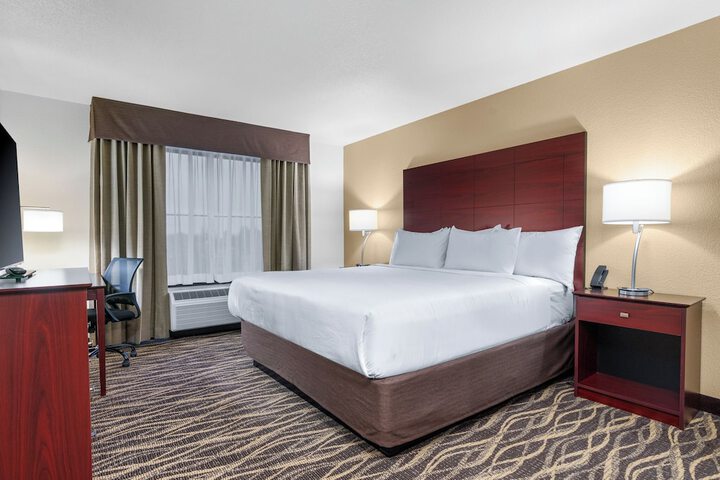 Cobblestone Hotel & Suites - Lynden