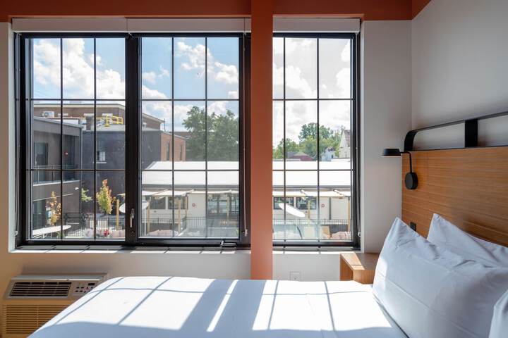 Room 48 of 115