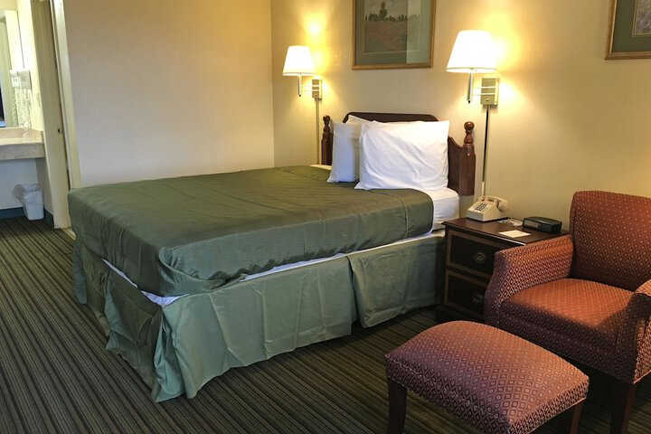 Room 16 of 29