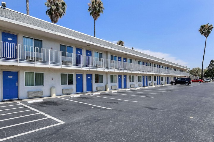 Hotel 2 of 29
