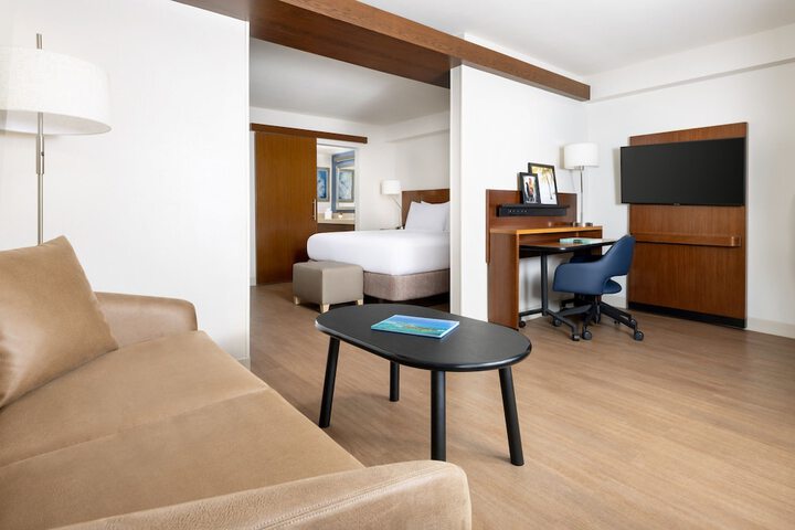 Room 30 of 61