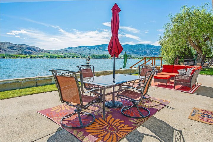 Lake Level Cabin in Oroville