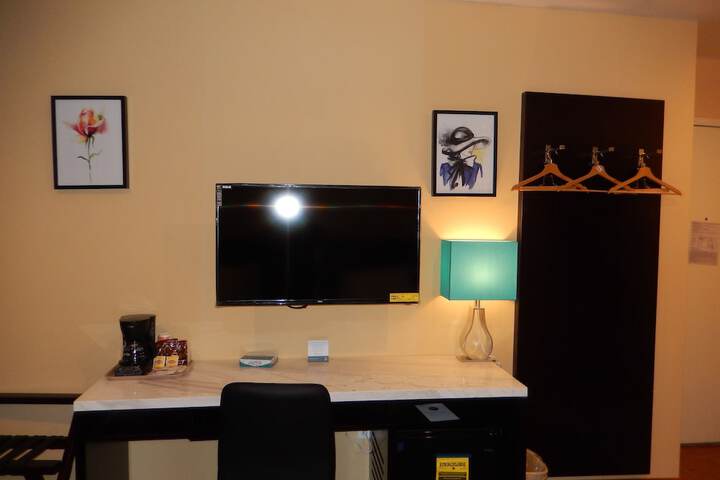 Room 23 of 25