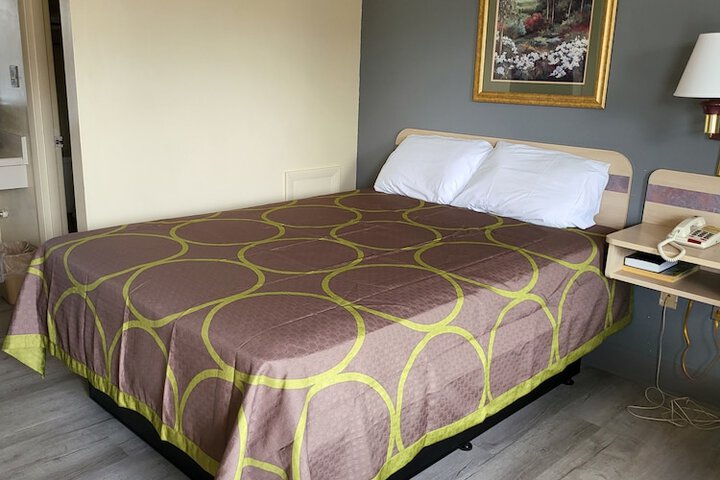 Room 31 of 46