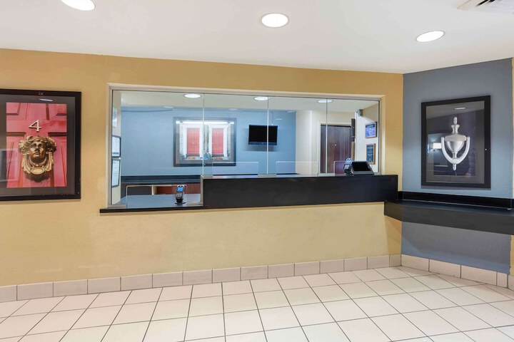 Hotel Interior 6 of 19