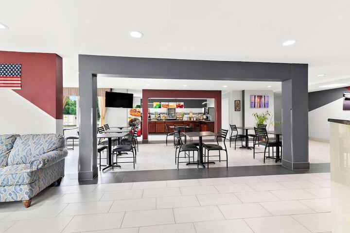 Hotel Interior 11 of 33
