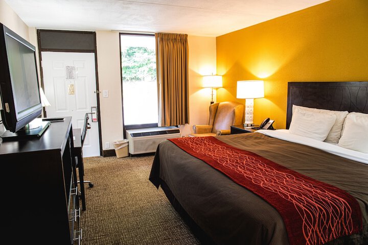 Room 17 of 24