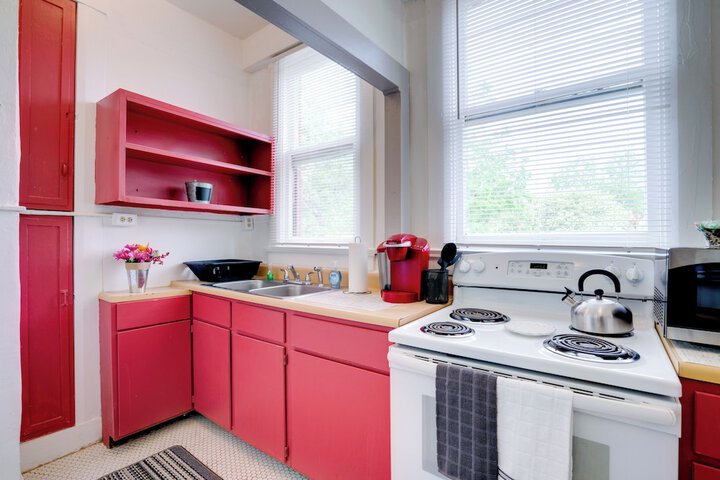 Downtown Schertz Vacation Rental Near Restaurants!