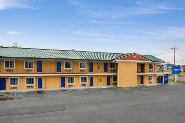 Hotel 2 of 32