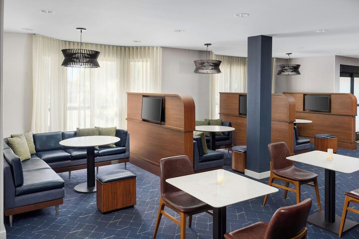 Courtyard by Marriott Salinas Monterey