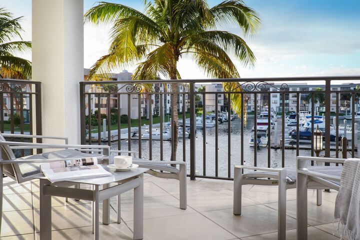 Naples Bay Resort & Marina