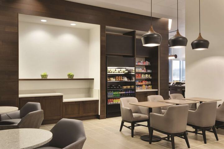 Hyatt Place Chicago / OHare Airport