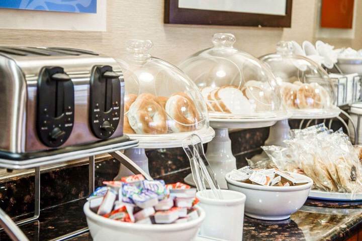 Breakfast/Coffee Service 26 of 29