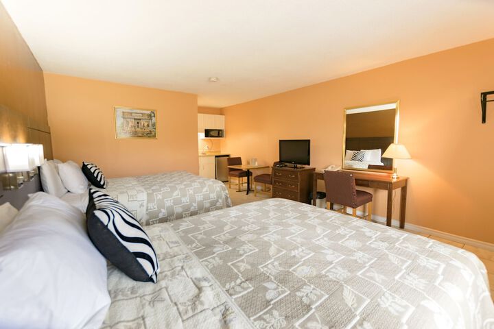 Room 8 of 22