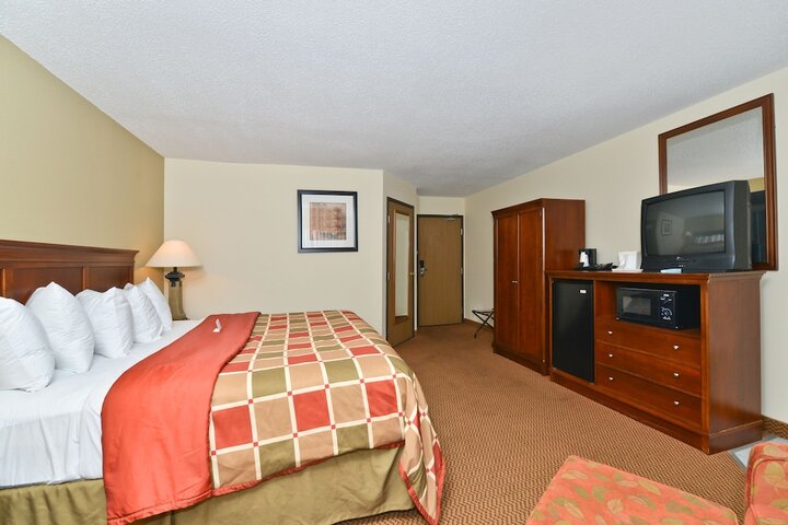 Room 54 of 76