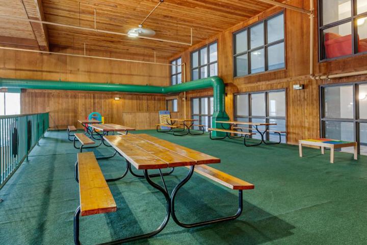 Polynesian Hotel Wisconsin Dells - Near Noahs Ark