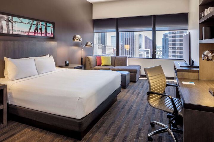 Room 51 of 90