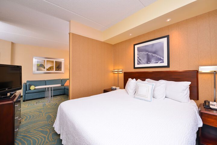 Room 10 of 21