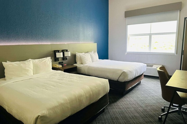 Room 22 of 42