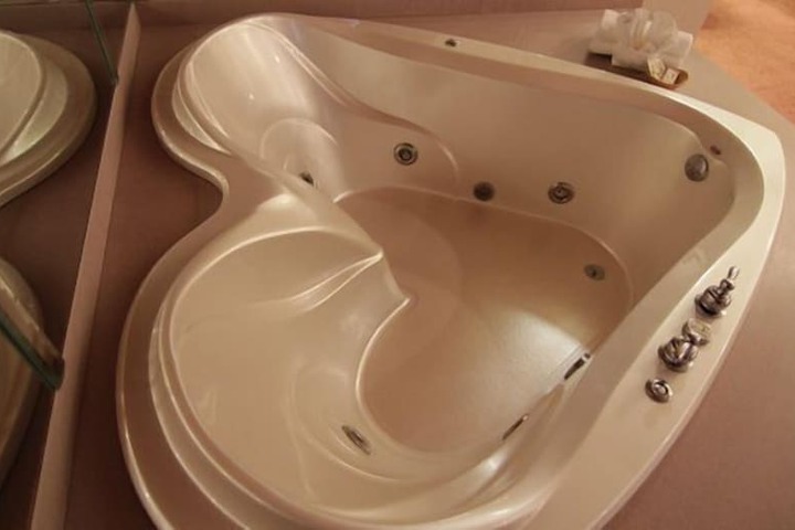 Hot Tub 39 of 39