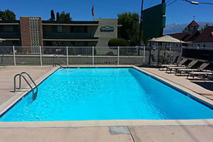 Pool 2 of 19