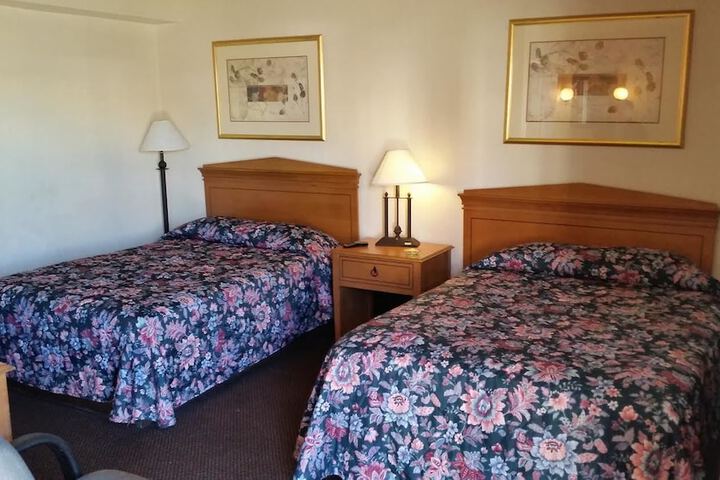 Room 10 of 36