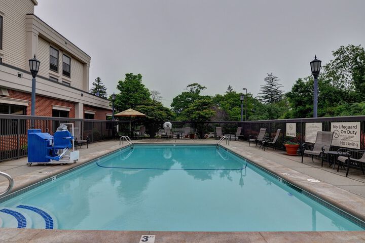 Pool 2 of 67