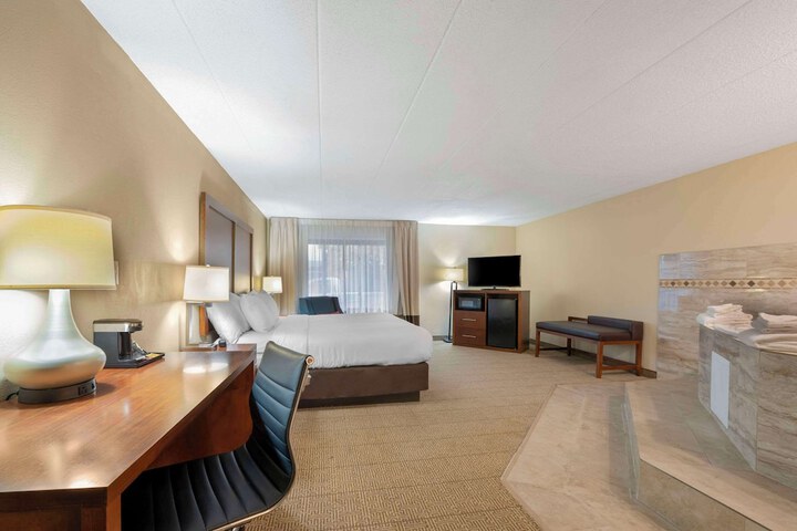 Room 19 of 35