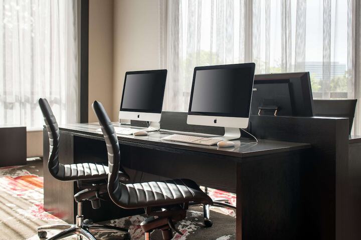 Business Center 65 of 65