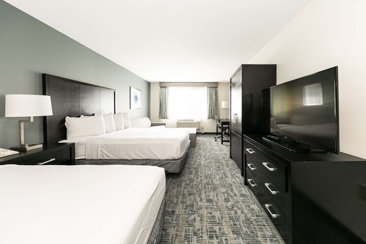 Room 8 of 43