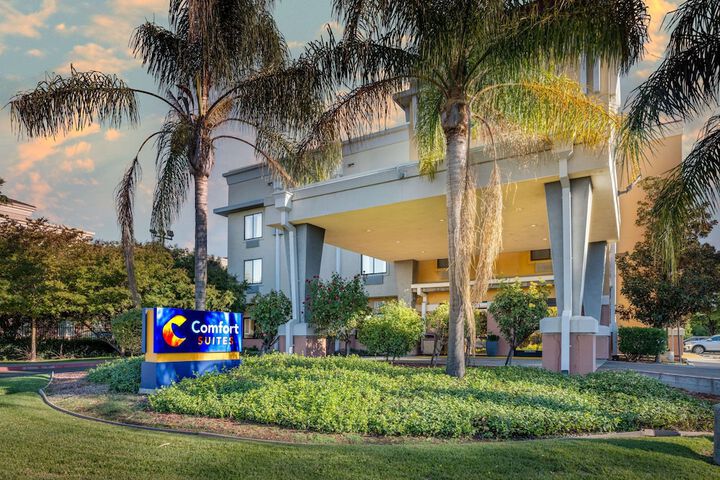 Comfort Suites Vacaville-Napa Valley Area