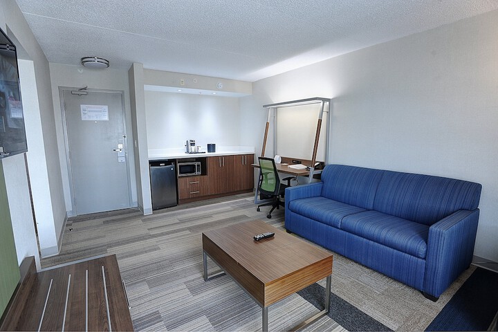 Room 19 of 29